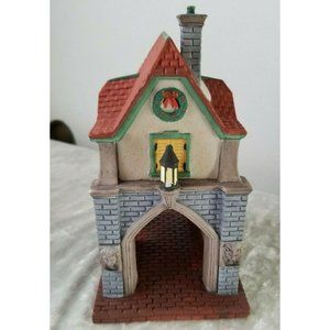 Dept 56 Dickens Village - Gate House  - soi2023